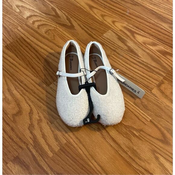 No Boundaries Shoes - No Boundaries Cream Fuzzy Ballet Flat Buckle Women’s 8.5 New